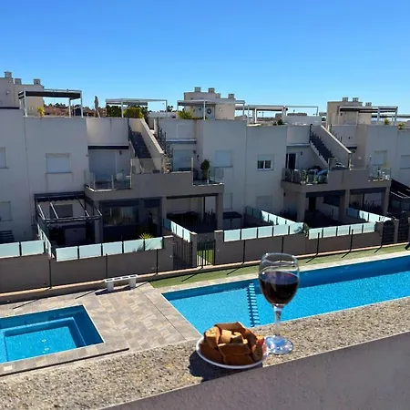 Apartment Pink Lagoon View